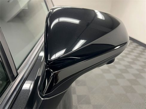 Used 2023 Lexus RZ 450e Premium image 21