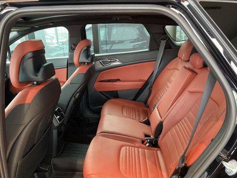 Used 2024 Kia Sportage SX image 19