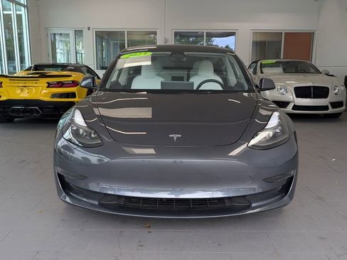 Used 2023 Tesla Model 3 Standard Range RWD image 2