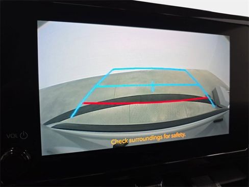 Used 2023 Toyota Corolla LE image 22