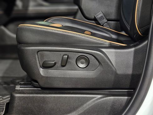 Used 2024 GMC Yukon AT4 w/ AT4 Premium Plus Package image 24