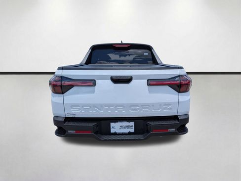 Used 2022 Hyundai Santa Cruz SEL w/ Activity Package FWD image 5