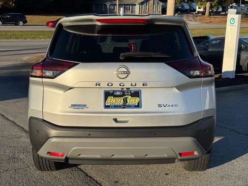 Certified 2023 Nissan Rogue SV image 4