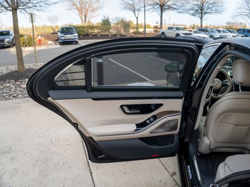 Used 2022 Mercedes-Benz S 580 4MATIC Sedan image 21