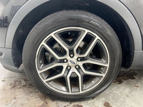 Used 2018 Ford Explorer Sport AWD/4WD image 28