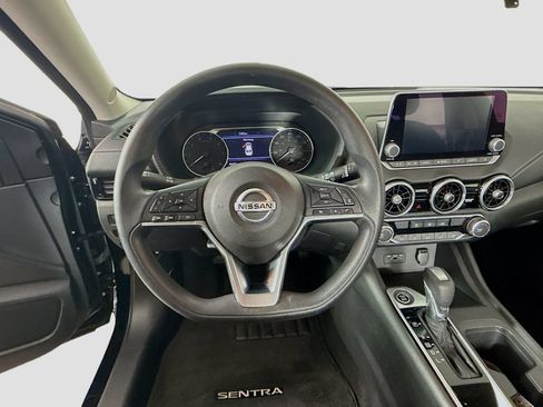 Used 2023 Nissan Sentra SV FWD image 11