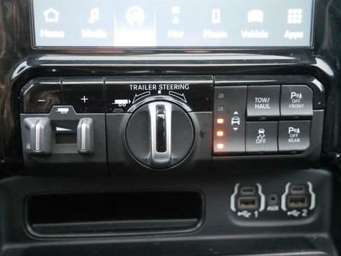 Certified 2022 RAM 1500 Laramie image 49