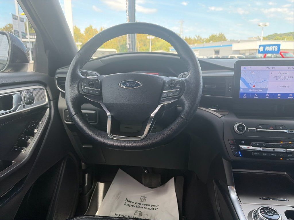 Used 2020 Ford Explorer Limited AWD/4WD image 17
