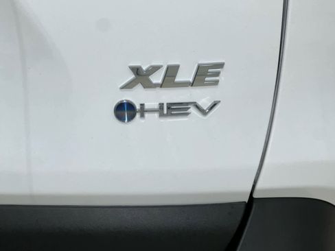 New 2025 Toyota RAV4 XLE w/ Convenience Package image 9