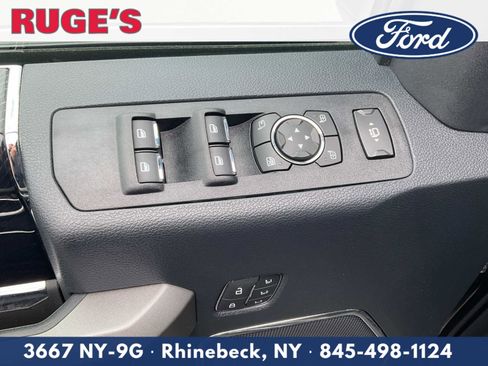 Used 2022 Ford F350 Platinum w/ FX4 Off-Road Package AWD/4WD image 17