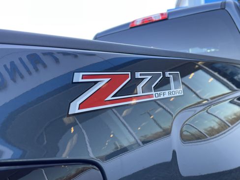 Used 2017 Chevrolet Silverado 1500 LT w/ All Star Edition image 13