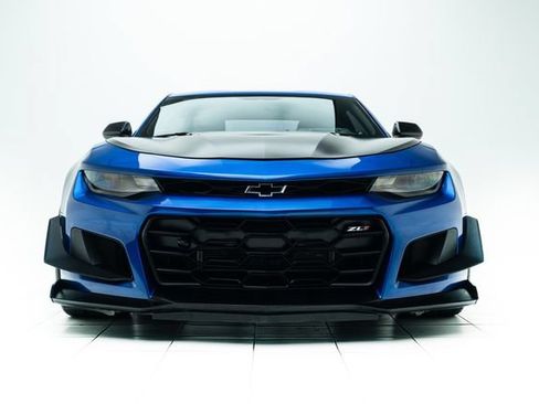 Used 2018 Chevrolet Camaro ZL1 RWD image 6