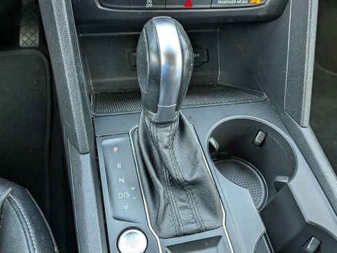 Used 2018 Volkswagen Atlas SE FWD image 23