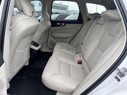 Used 2021 Volvo XC60 T5 Inscription w/ Advanced Package image 25