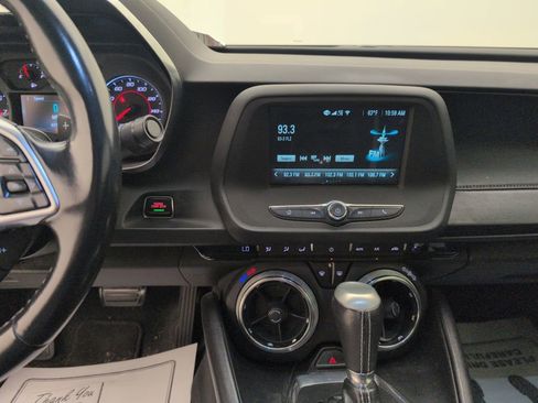 Used 2018 Chevrolet Camaro LT image 19