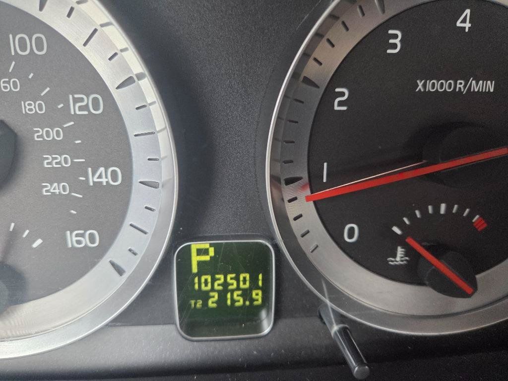 Used 2011 Volvo C70 T5 FWD image 16