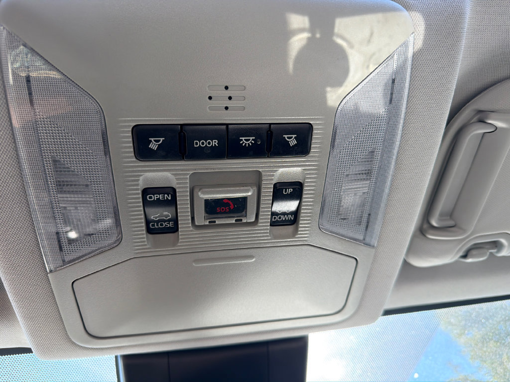 Used 2021 Toyota RAV4 XLE w/ Convenience Package FWD image 35