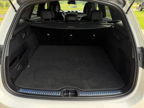 Used 2025 Mercedes-Benz GLC 300 image 30