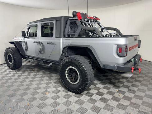 Used 2020 Jeep Gladiator Sport w/ Quick Order Package 24S image 3