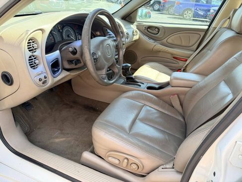 Used 2005 Pontiac Bonneville SLE w/ Premier Edition FWD image 9