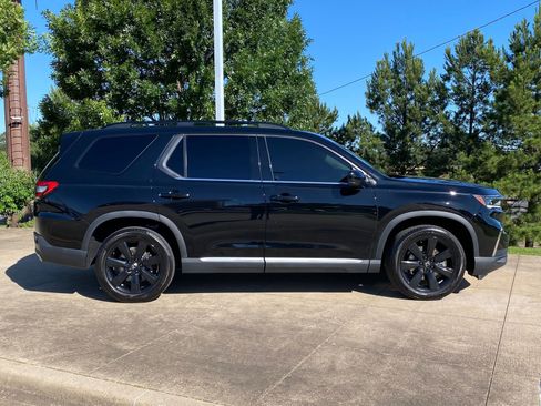 Used 2024 Honda Pilot Touring image 7