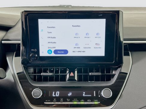 Used 2024 Toyota Corolla LE image 22