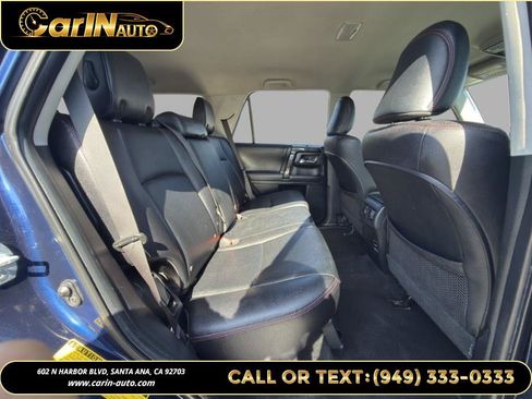 Used 2018 Toyota 4Runner TRD Off-Road Premium AWD/4WD image 17
