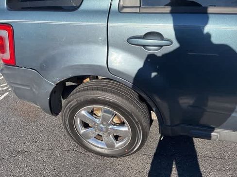 Used 2010 Ford Escape Limited image 9