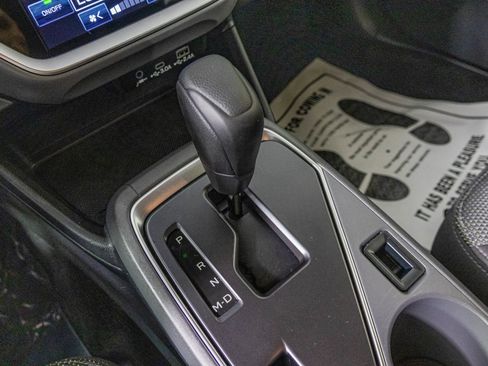 Used 2024 Subaru Crosstrek 2.0i Premium w/ Crosstrek Mirror Package image 25