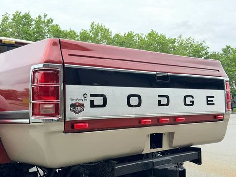Used 1993 Dodge D/W Truck 350 AWD/4WD image 15