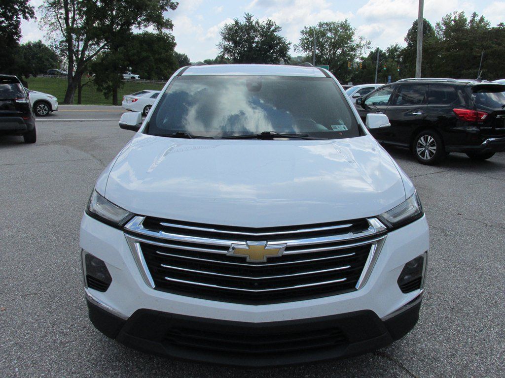 Used 2022 Chevrolet Traverse LT FWD image 2