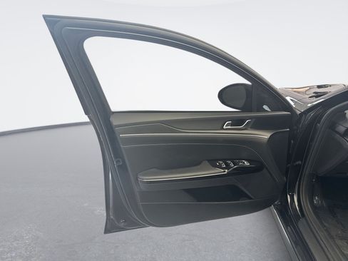 Used 2025 Kia K5 GT FWD image 9
