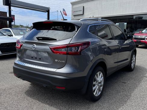 Used 2022 Nissan Rogue Sport SV w/ Technology Package image 4