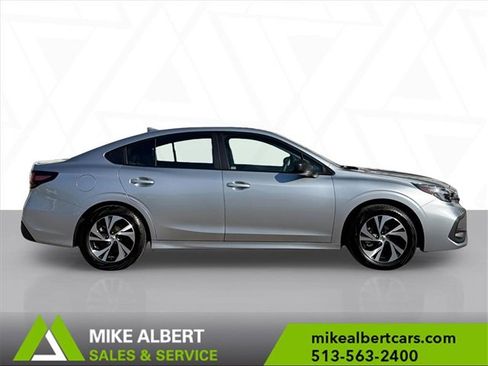 Used 2024 Subaru Legacy image 3