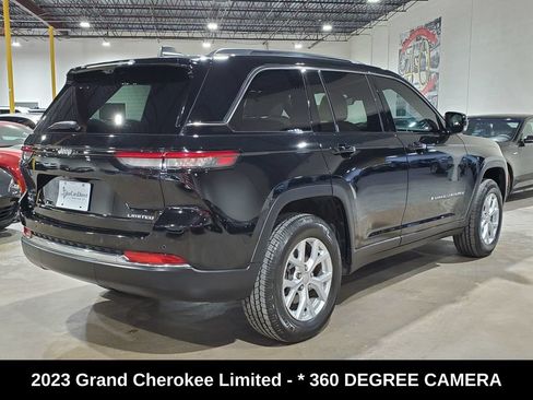 Used 2023 Jeep Grand Cherokee Limited w/ Luxury Tech Group II AWD/4WD image 9