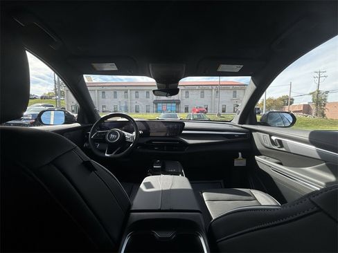 New 2026 Buick Enclave Sport Touring w/ Super Cruise Package image 10