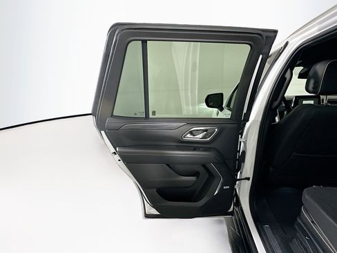 Used 2024 GMC Yukon SLT image 26