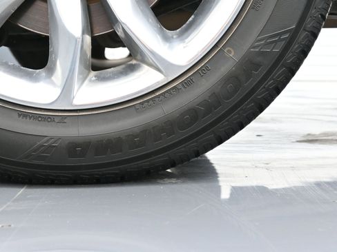 Used 2015 Ford Explorer XLT w/ Equipment Group 202A image 43