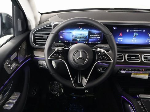 New 2026 Mercedes-Benz GLS 450 4MATIC image 3