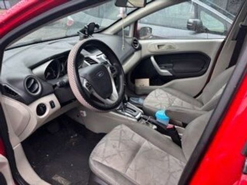 Used 2012 Ford Fiesta SE FWD image 8