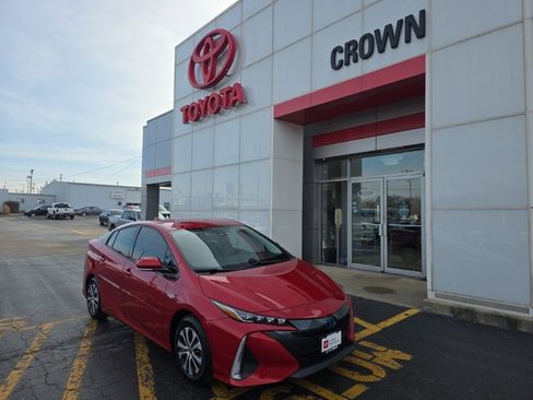 Used 2020 Toyota Prius Prime XLE image 1