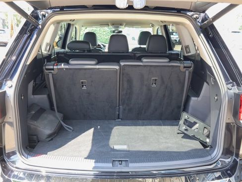 Used 2024 Volkswagen Atlas SE FWD image 9