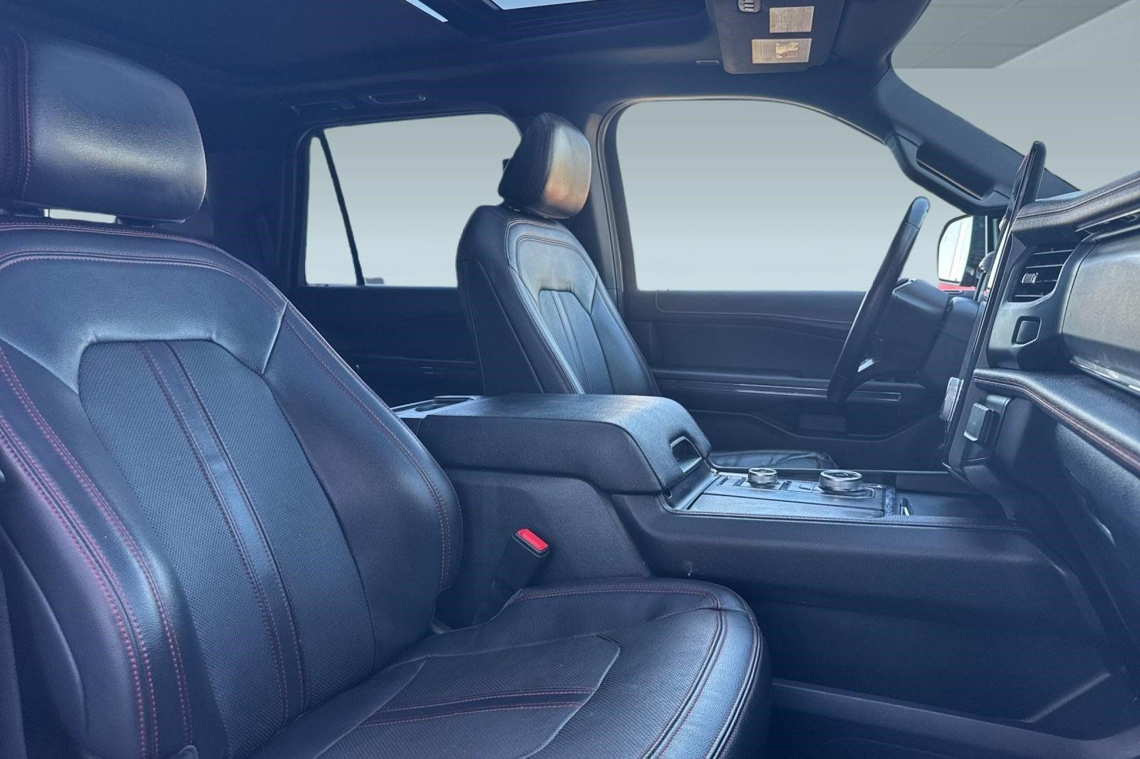 Used 2023 Ford Expedition Limited AWD/4WD image 29