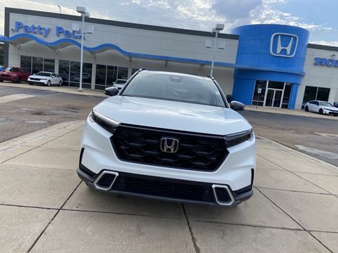 Used 2025 Honda CR-V Sport Touring image 3