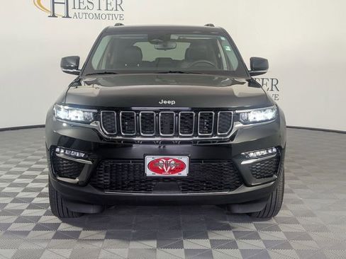 Certified 2023 Jeep Grand Cherokee Limited AWD/4WD image 3