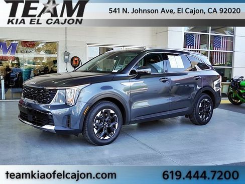 Certified 2024 Kia Sorento S image 5