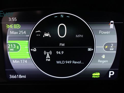 Used 2022 Chevrolet Bolt LT w/ Infotainment Package image 24