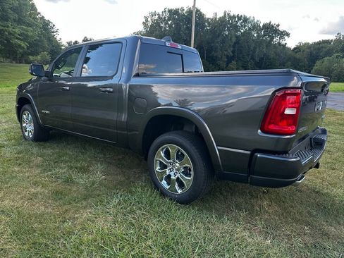 New 2026 RAM 1500 Big Horn AWD/4WD image 6