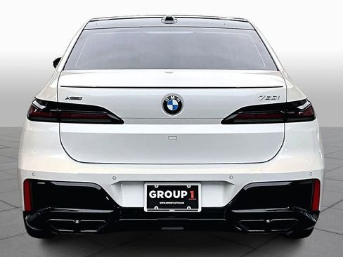 Used 2025 BMW 760i xDrive 760i xDrive w/ Executive Package image 8