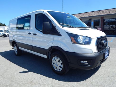 Used 2025 Ford Transit 250 Low Roof w/ Exterior Upgrade Package RWD image 10